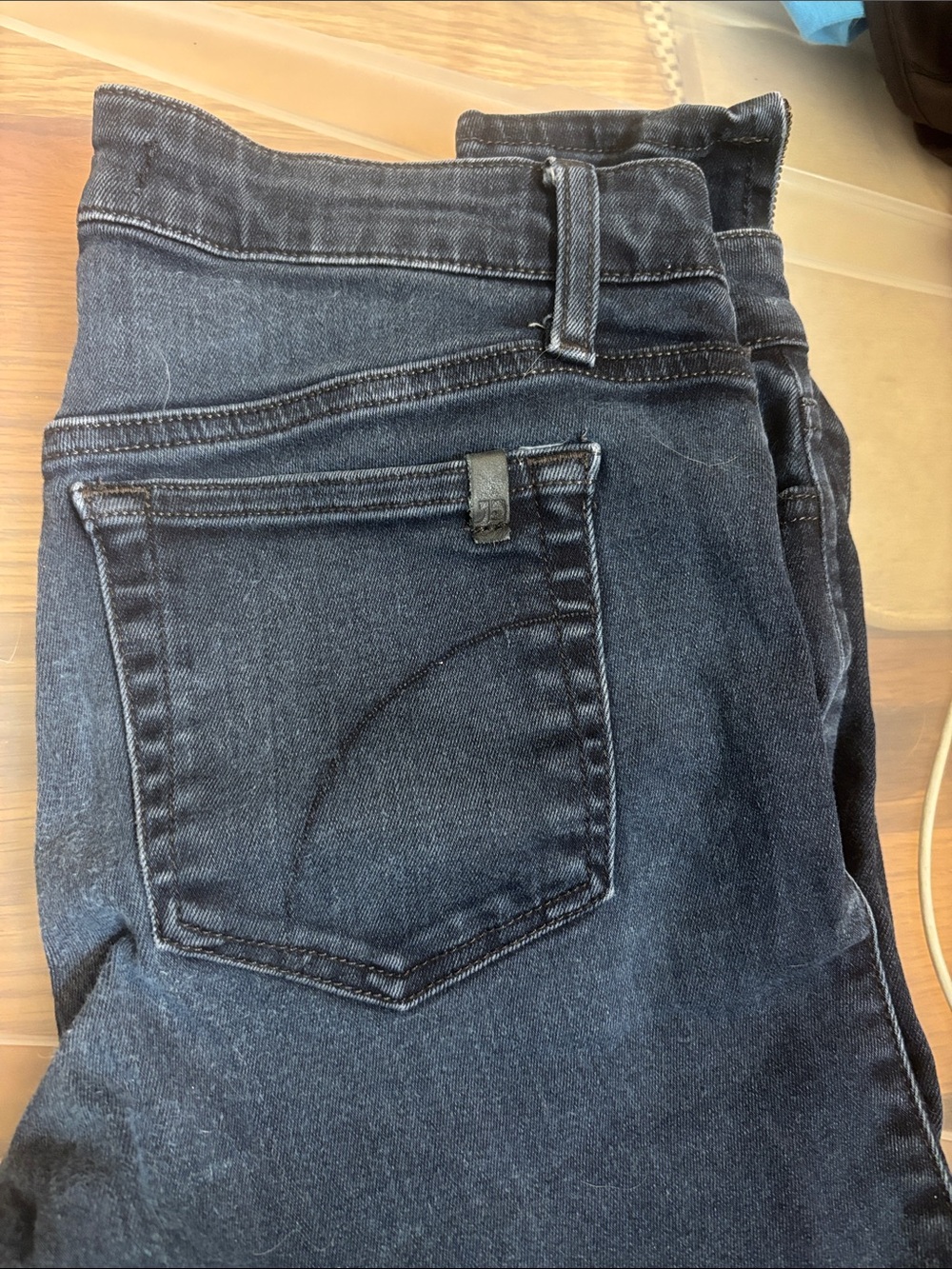 Joe's Jeans Skinny Jeans in Dark Wash Black